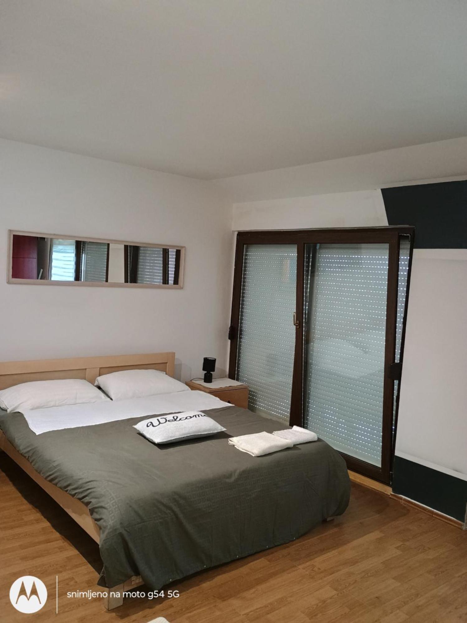 Hostel Lega House Осиек Экстерьер фото